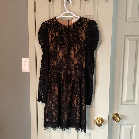 🖤 Robe MK - Picture 1 of 10